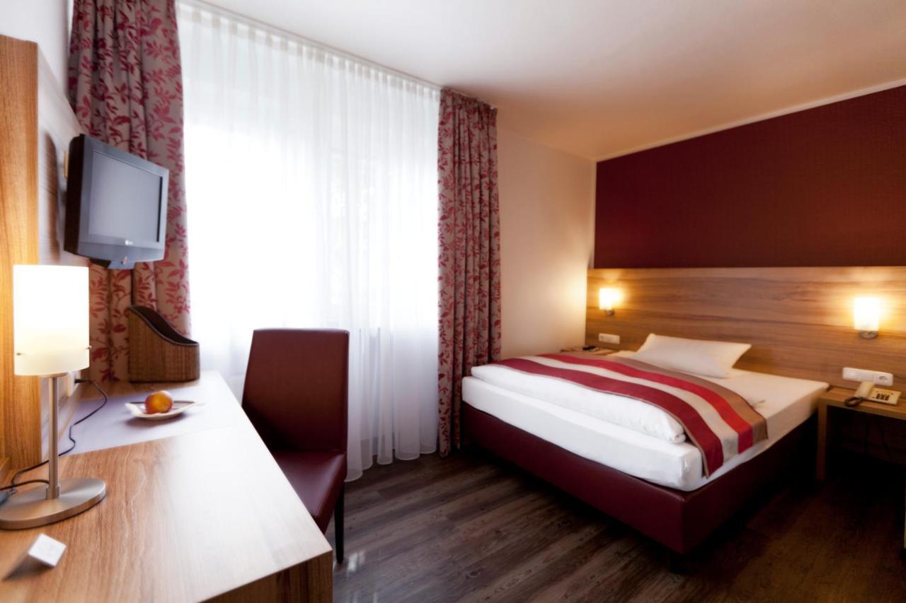 Adolphs Hotel Кёльн Экстерьер фото
