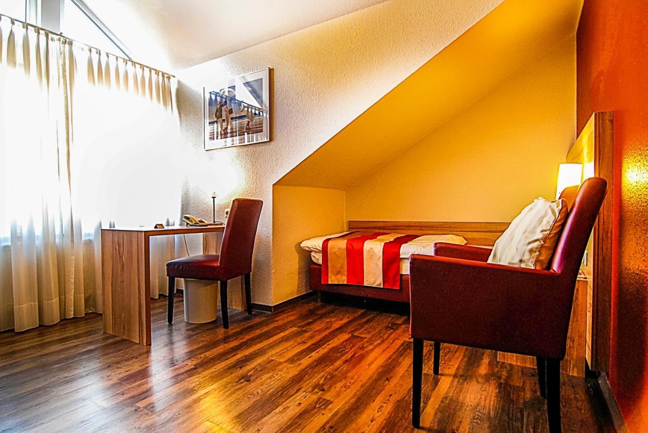 Adolphs Hotel Кёльн Экстерьер фото
